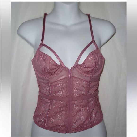 Victoria’s Secret Elegant Lace Bralette Set  2 pc - Picture 3 of 6